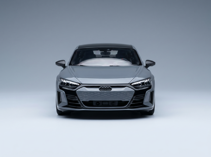 AUDI – GT RS E-TRON 2021 – GRAU Modellauto auf Vroomi