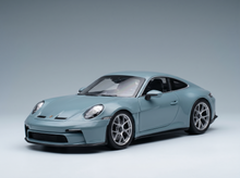 PORSCHE - 911 992 S/T Coupé 2023 - Azul Meissen. Maqueta de coche en Vroomi