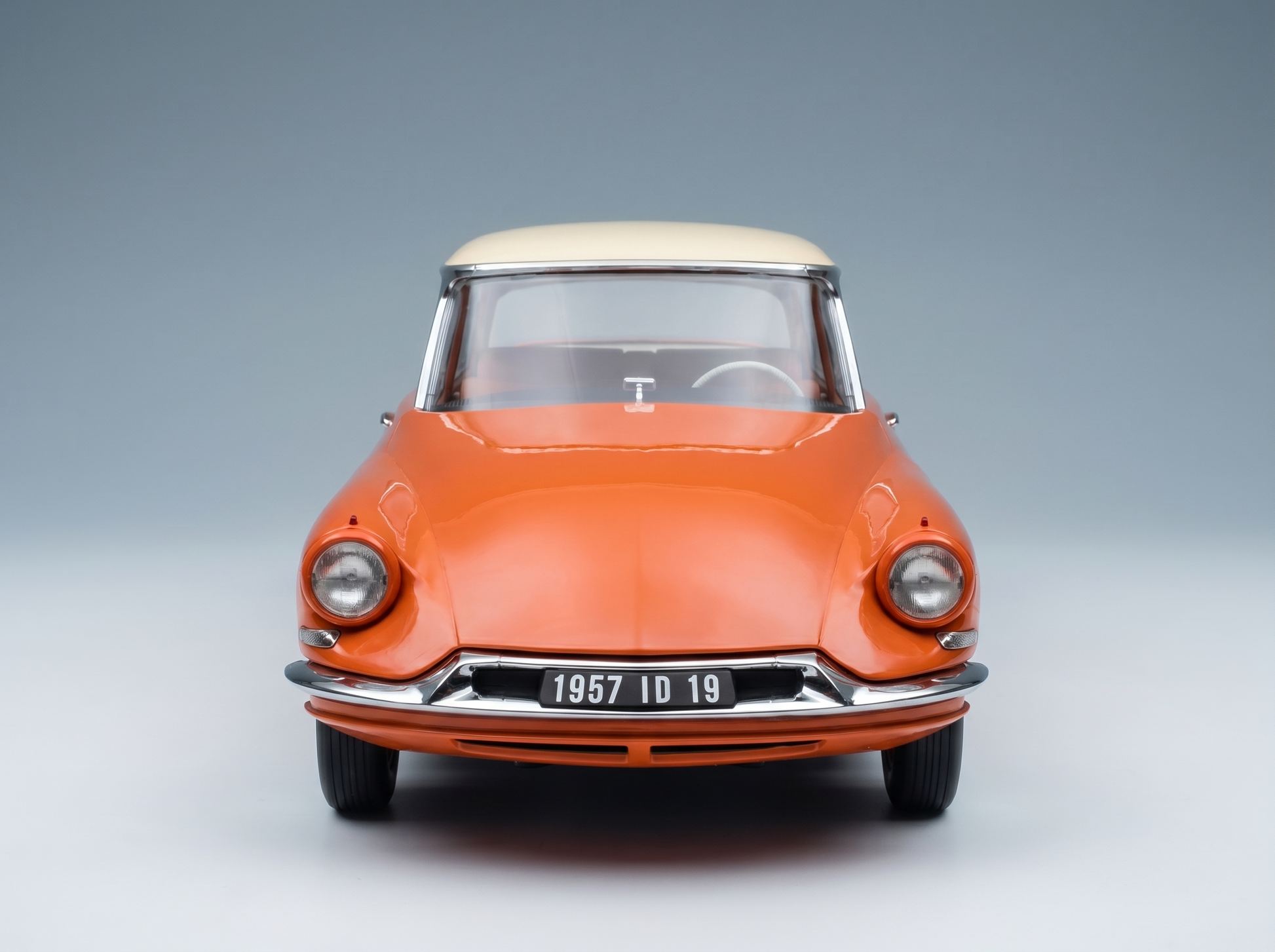 CITROËN – ID19 1957 – ORANGE CREAM Modellauto auf Vroomi