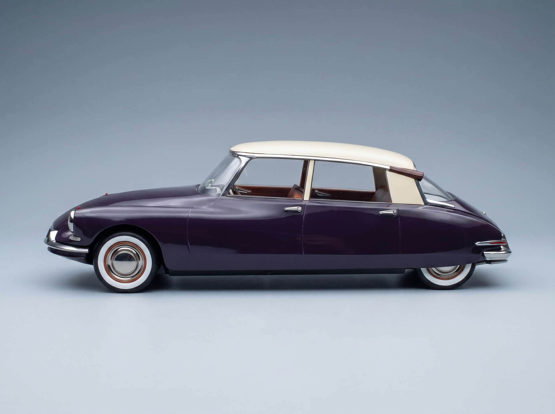 CITROËN - DS19 1955 - CHAMPAGNE VIOLA - modellino in scala modellino Vroomi