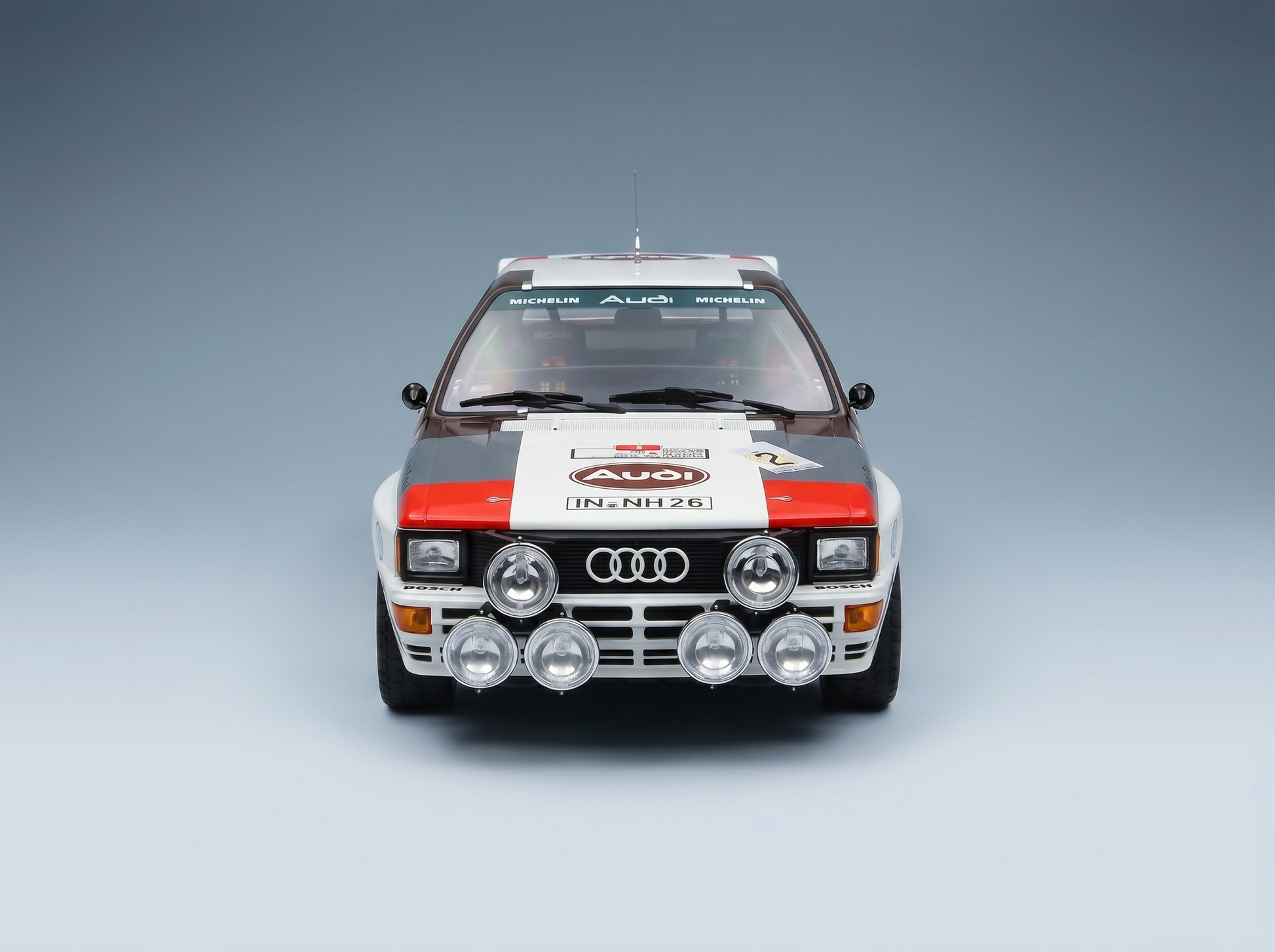 AUDI - QUATTRO A2 (night version) N 2 WINNER RALLY ARGENTINA 1983 HANNU MIKKOLA - ARNE HERTZ - WHITE RED BROWN Scale model car on Vroomi