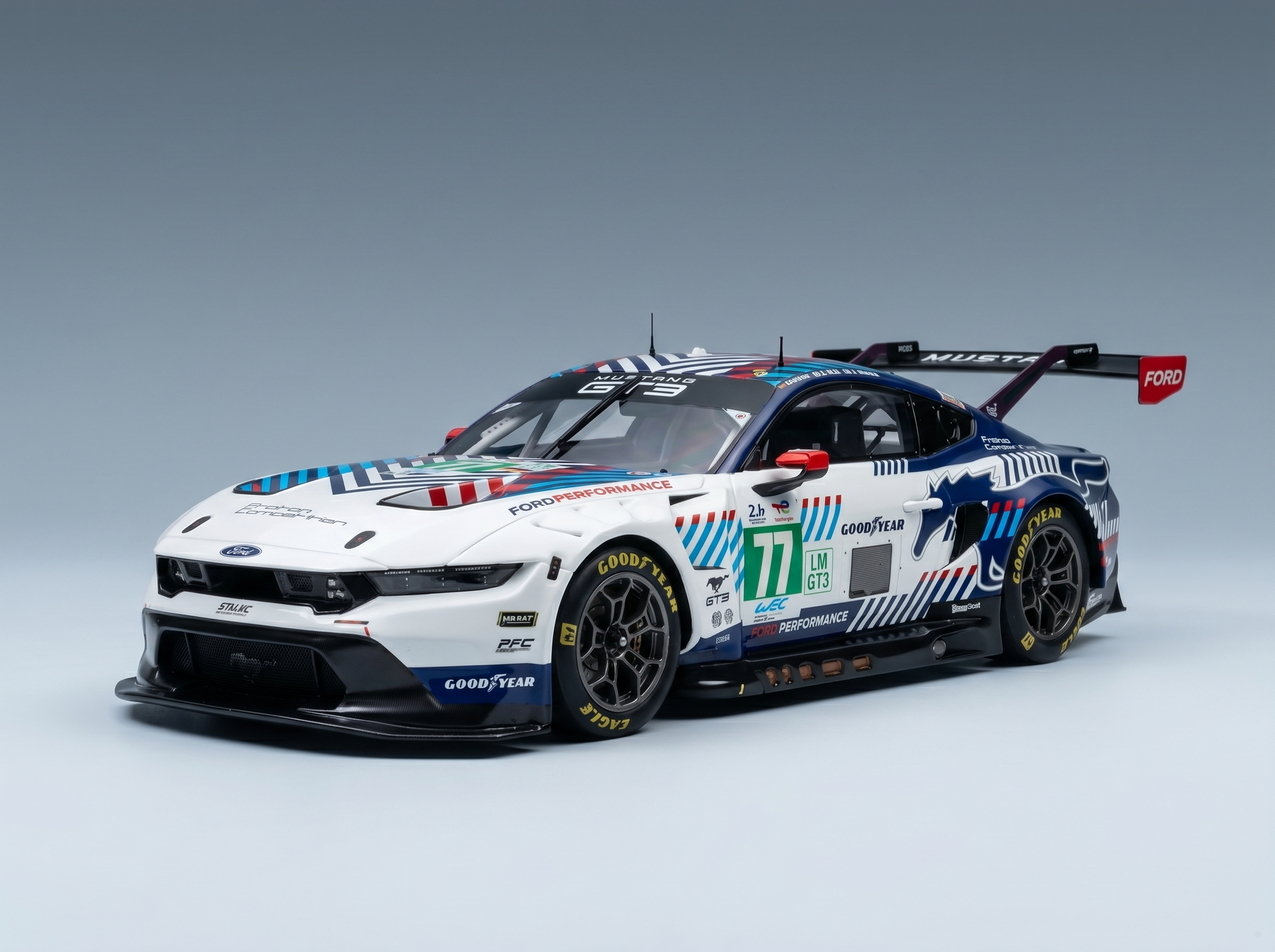 FORD USA - MUSTANG GT3 5.4L V8 TEAM PROTON COMPETITION N 77 24h LE MANS 2025 BEN BARKER - BERNARDO SOUSA - BEN TUCK - WHITE BLACK Scale model car on Vroomi