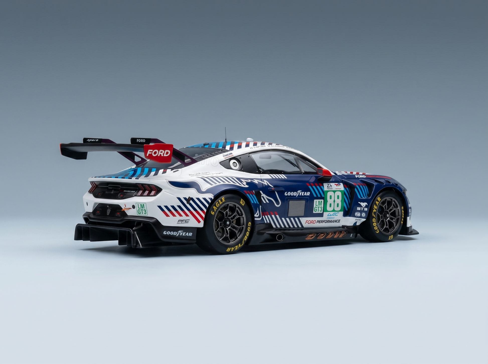 FORD USA - MUSTANG GT3 5.4L V8 TEAM PROTON COMPETITION N 88 24h LE MANS 2025 STEFANO GATTUSO - GIAMMARCO LEVORATO - DENNIS OLSEN - BLACK WHITE Scale model car on Vroomi