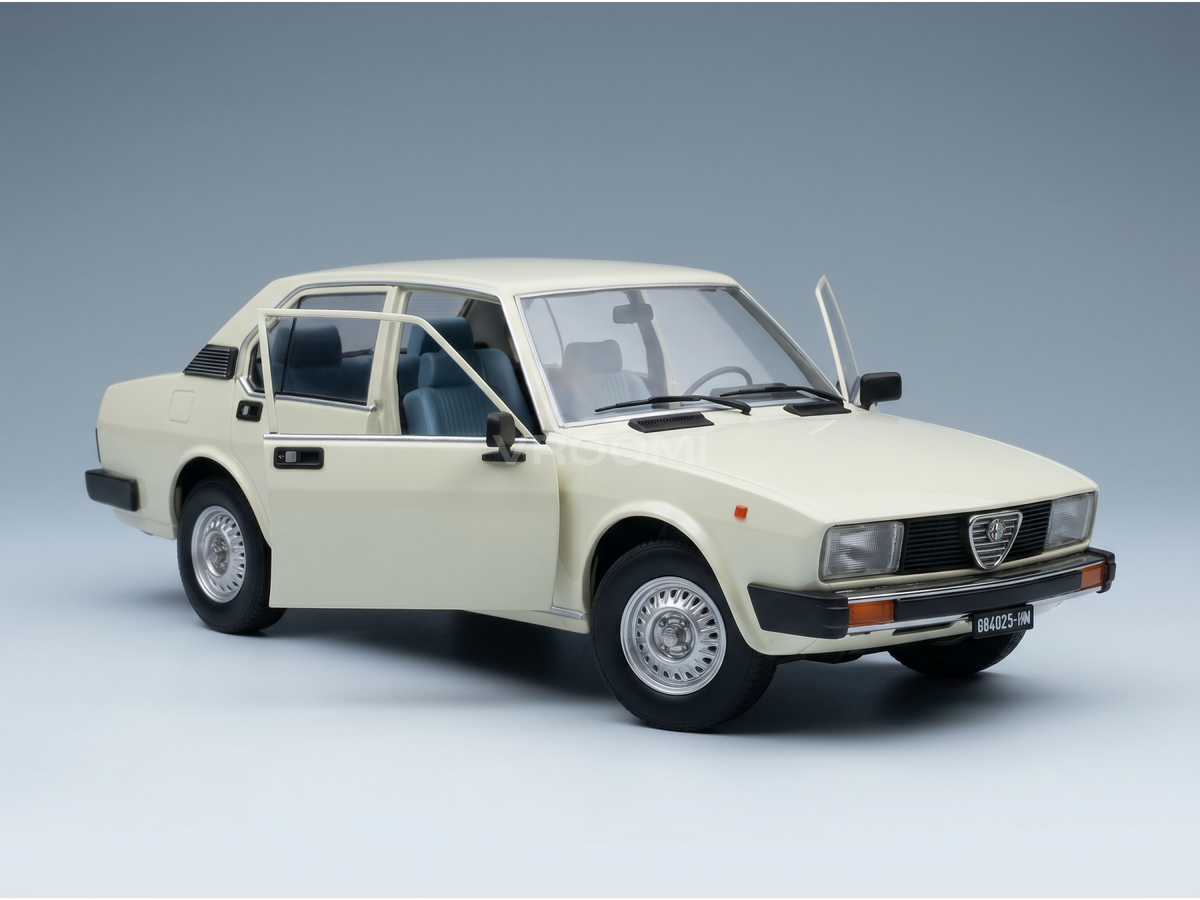 Alfa Romeo Alfetta Berlina 2000L 1978 Ivory Mitica 1:18 scale model - image 3