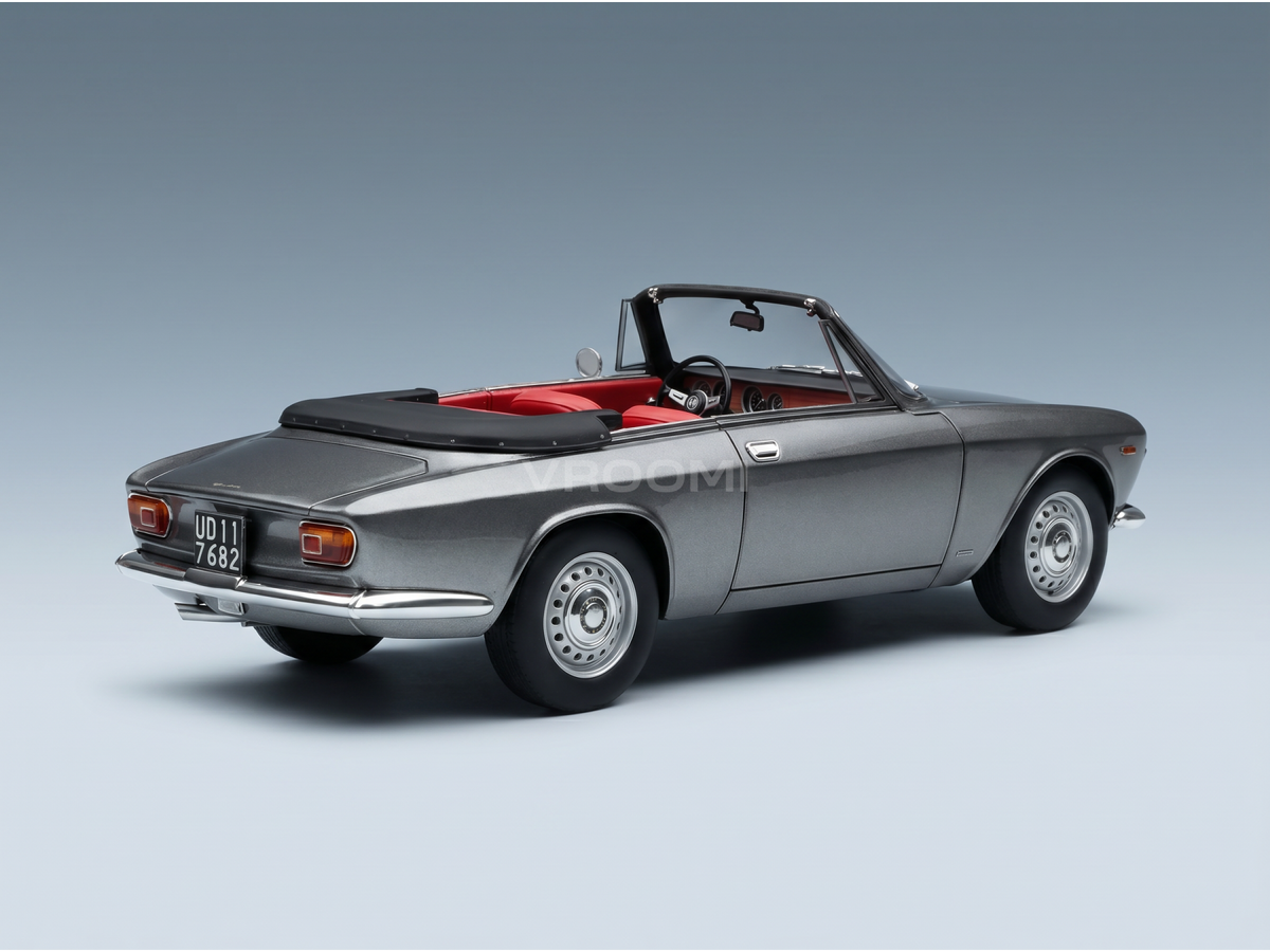 Alfa Romeo Giulia 1600 GTC Cabriolet Open 1964 Grigio Metallizzato Interior Red Mitica 1:18 scale model - image 2