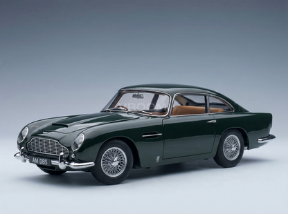 ASTON MARTIN - DB5 1964 - VERDE BRITÁNICO DE CARRERAS