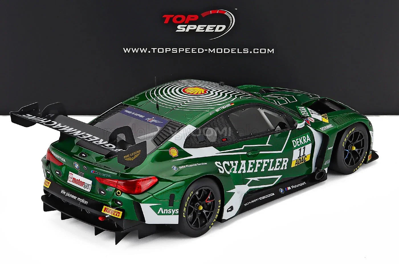 modellino in scala della BMW M4 DTM verde modellino livrea Schaeffler, disponibile su Vroomi per i collezionisti.