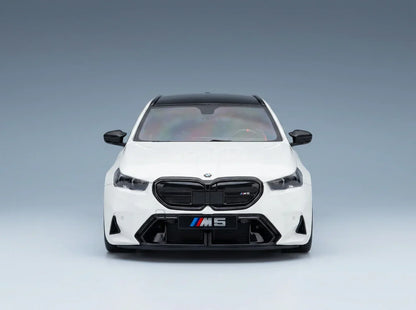 BMW - SÉRIE 5 M5 TOURING G99) Break SW 2024 - BLANC Boutique de modèles réduits Vroomi