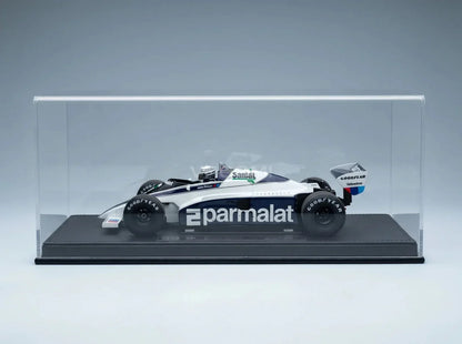 BRABHAM - F1 BT50 PARMALAT N.º 2 GP DE HOLANDA (con figura del piloto) 1982 RICCARDO PATRESE - BLANCO Y AZUL Tienda de maquetas de coches Vroomi Scale