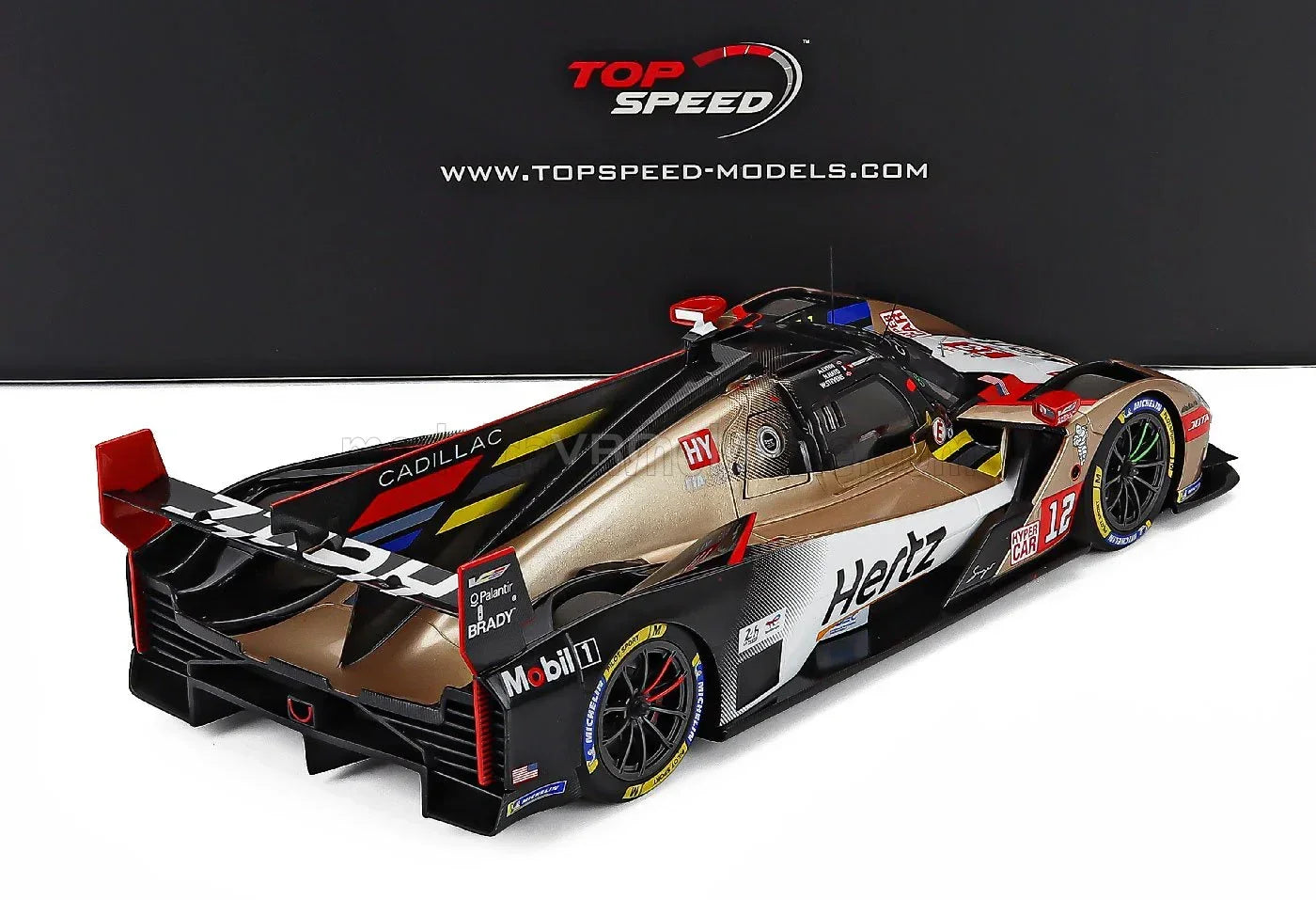 CADILLAC - SERIE V R 5,5 L V8 EQUIPO HERTZ JOTA N.º 12, 4.º puesto en las 24 Horas de Le Mans 2025 ALEX LYNN - NORMAN NATO - WILL STEVENS - BLANCO DORADO NEGRO Vroomi Tienda de maquetas de coches