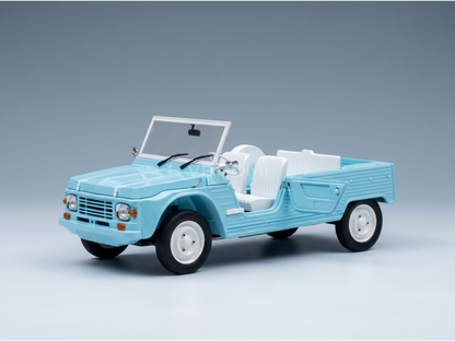 Maquette de voiture décapotable bleu clair avec intérieur blanc, présentée par Vroomi pour les collectionneurs.