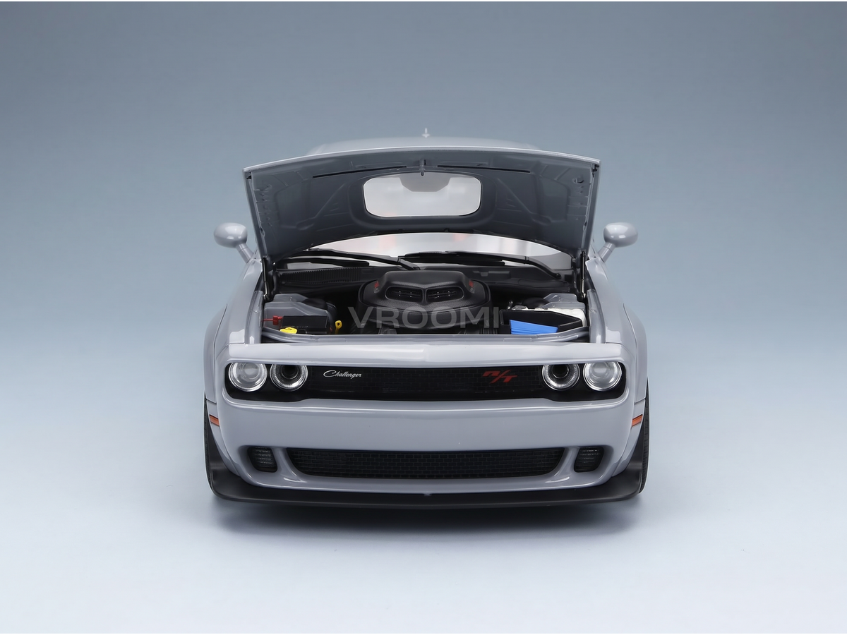 Dodge Challenger R/T Scat Pack Widebody 2022 Smoke Show Grey AUTOart 1:18 scale model - image 4