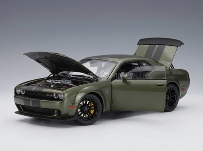 DODGE - CHALLENGER SRT JAILBREAK COUPE 2022 - GREEN Scale model car on Vroomi
