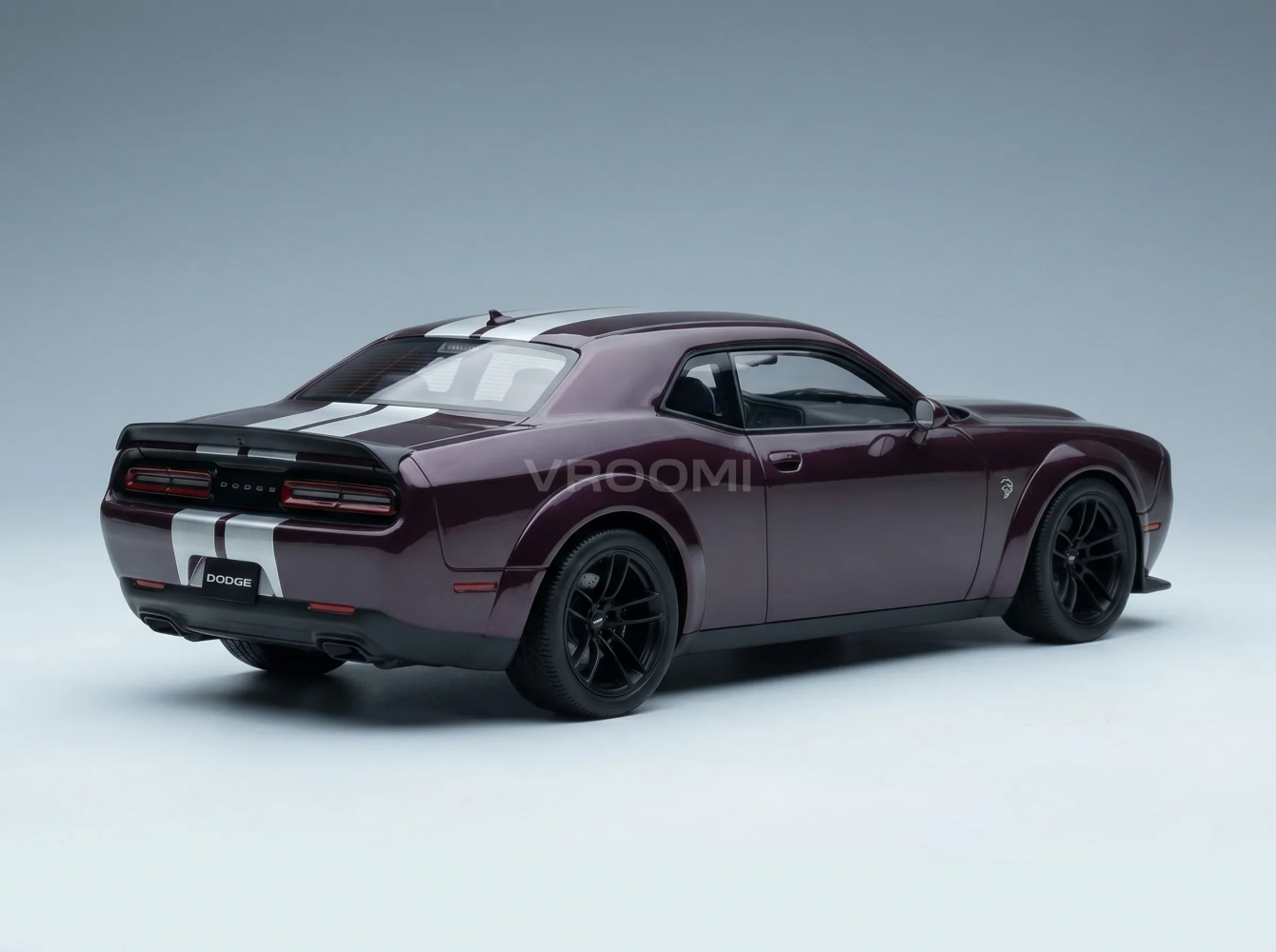 DODGE - CHALLENGER SRT JAILBREAK COUPÉ 2022 - MORADO Maqueta de coche en Vroomi