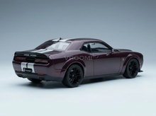 DODGE - CHALLENGER SRT JAILBREAK COUPÉ 2022 - MORADO Maqueta de coche en Vroomi