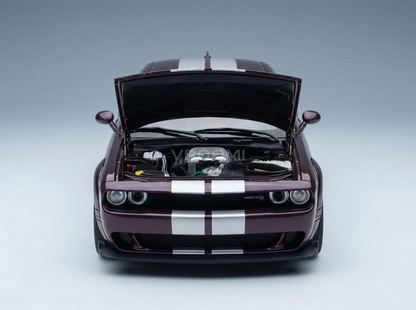 DODGE - CHALLENGER SRT JAILBREAK COUPÉ 2022 - MORADO Maqueta de coche en Vroomi