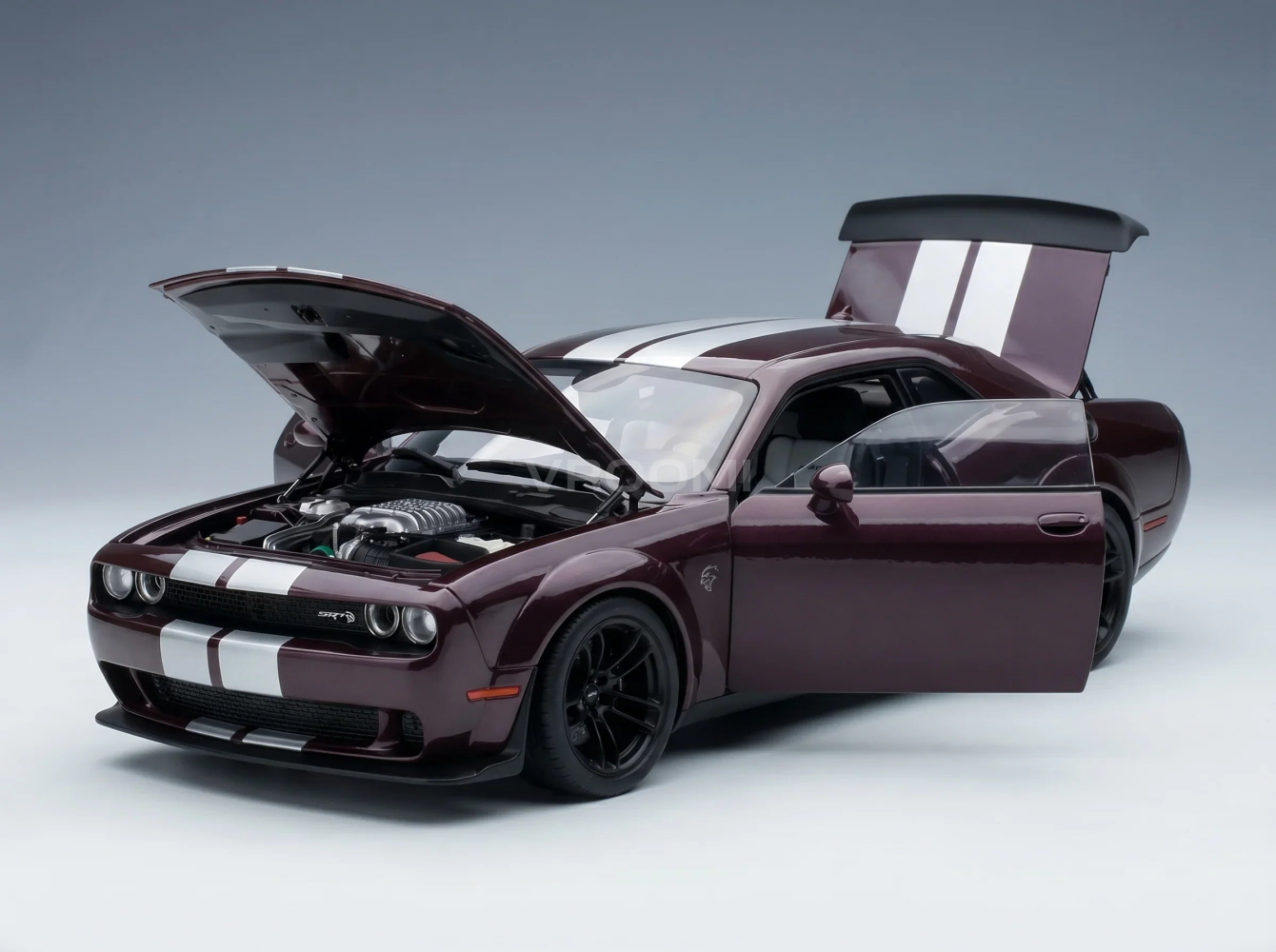 DODGE - CHALLENGER SRT JAILBREAK COUPÉ 2022 - MORADO Maqueta de coche en Vroomi