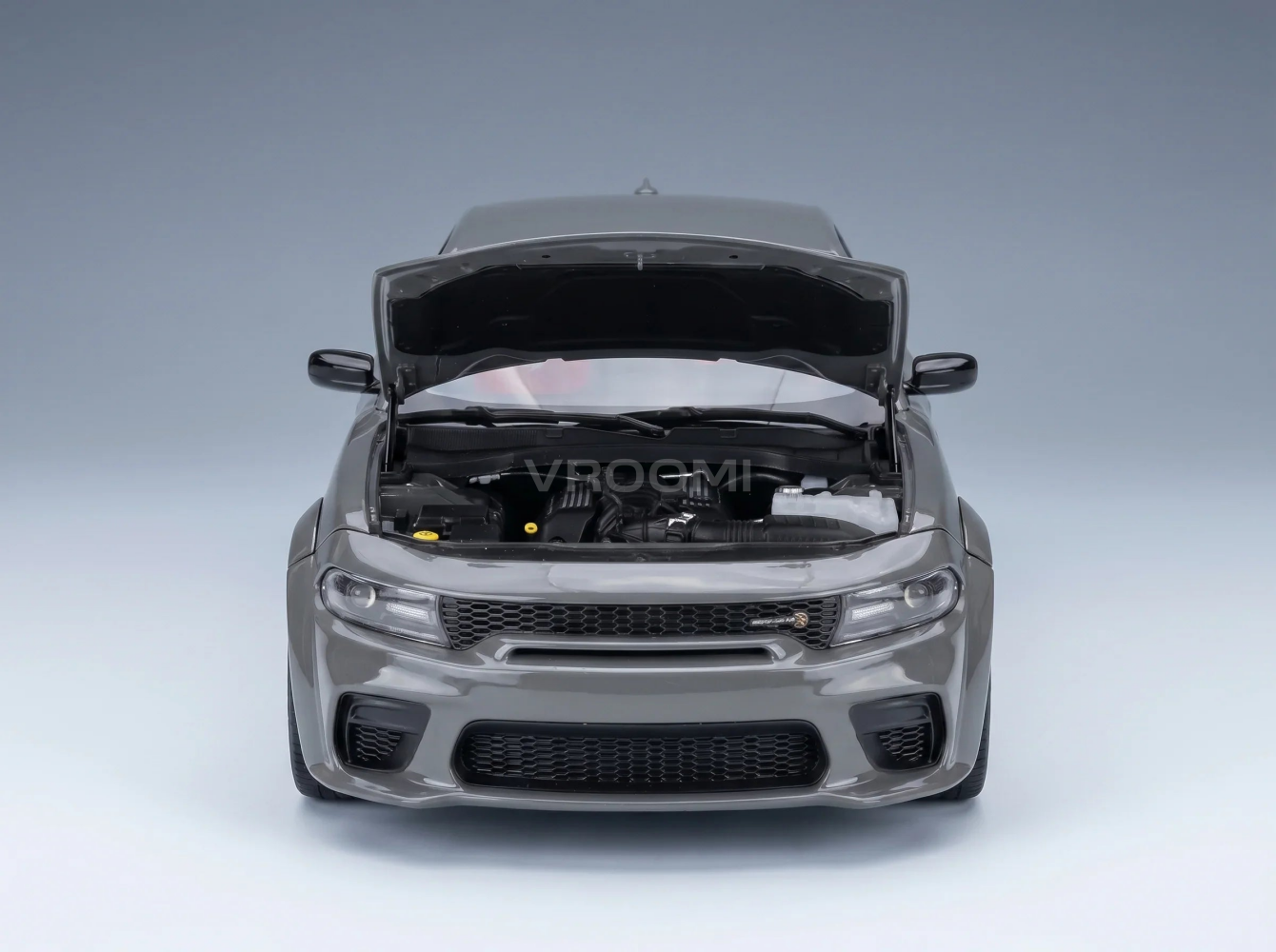 DODGE - CHARGER SCAT PACK WIDEBODY COUPÉ 2023 - DESTROYER GREY Maqueta de coche en Vroomi