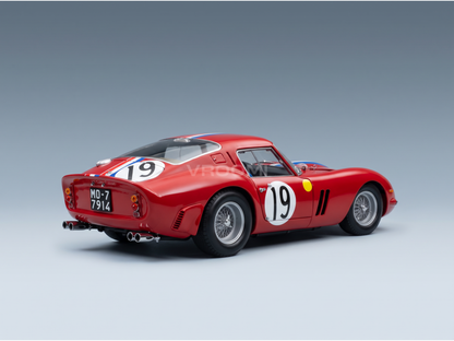 FERRARI - 250 GTO 3,0 L V12 COUPÉ ÉQUIPE PIERRE NOBLET N° 19, 2e aux 24 Heures du Mans 1962, JEAN GUICHET - PIERRE NOBLET - ROUGE ET BLANC