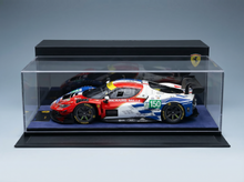 FERRARI - 296 LMGT3 V6 biturbo de 3,0 L, equipo Richard Mille AF Corse, n.º 150, 24 Horas de Le Mans 2025, Riccardo Agostini - Custodio Toledo - Lilou Wadoux - RED WHITE BLU. Maqueta de coche a escala en Vroomi