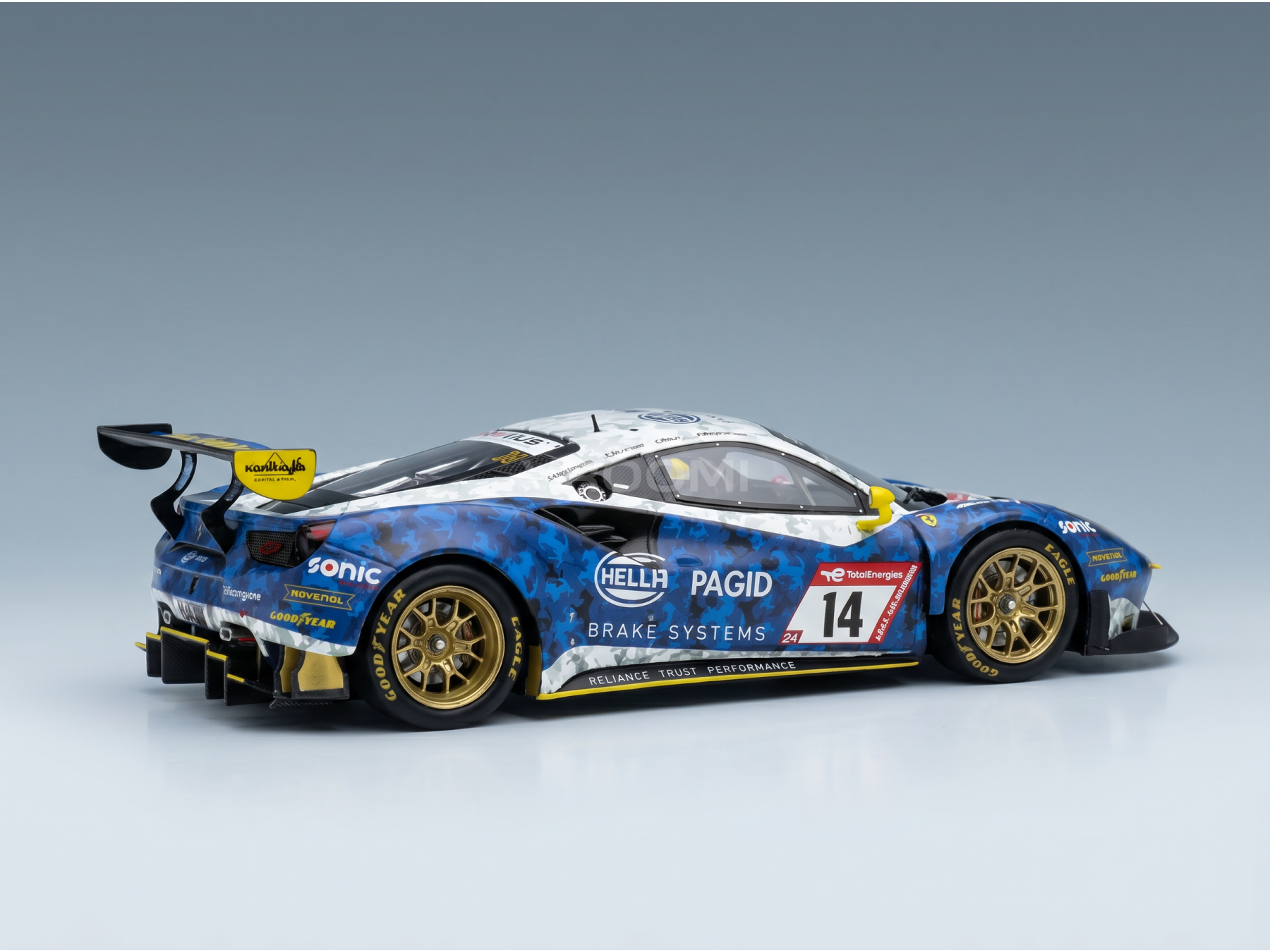 ferrari-488-gt3-evo-3-9l-turbo-v8-hella-pagid-racing-one-gmbh-team-n-14-24h-nurburgring-2022-jeroen-bleekemolen-christian-kohlhaas-nick-foster-jules-szymkowiak-633 - Vroomi