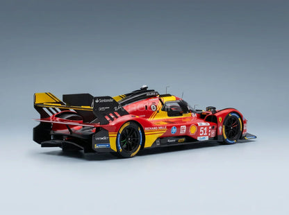 FERRARI | 499P 3,0 L TURBO V6 TEAM FERRARI AF CORSE N.º 51, 3.º puesto en las 24 Horas de Le Mans 2024: ALESSANDRO PIER GUIDI - JAMES CALADO - ANTONIO GIOVINAZZI Tienda de maquetas de coches a escala Vroomi