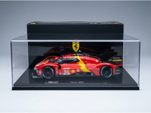 Ferrari 499P 3,0 l turbo V6 del equipo AF Corse n.º 51, ganador de las 24 Horas de Le Mans 2023, con Alessandro Pier Guidi, James Calado y Antonio Giovinazzi, con Showcase Racing Cars 643 - Vroomi