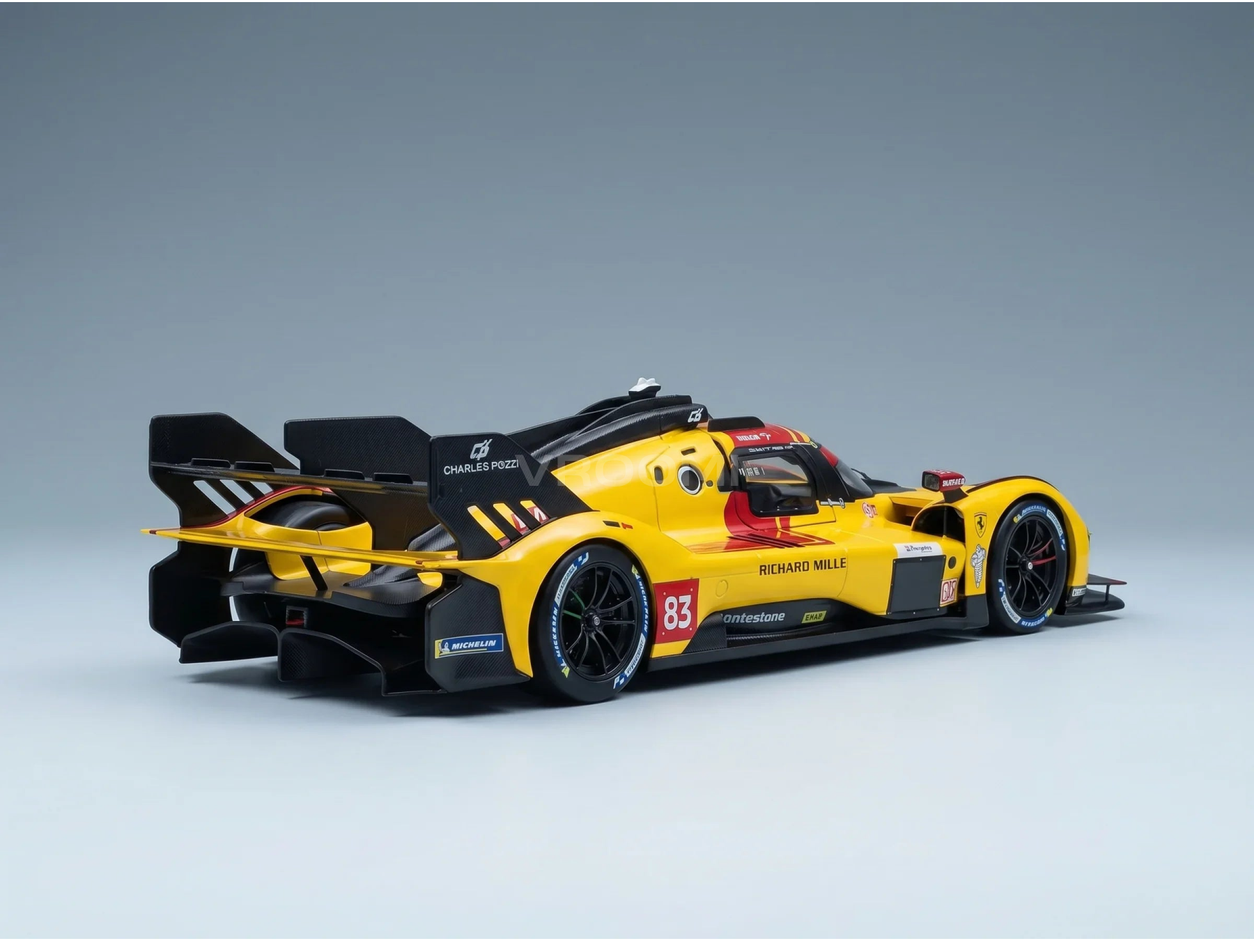 Modèle réduit de Ferrari jaune à l'échelle 1/83, avec livrée Richard Mille, éléments aérodynamiques détaillés et pneus Michelin — Vroomi