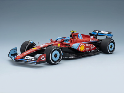 Maqueta a escala de un Ferrari F1 rojo con los logotipos de Shell, HP y Santander, presentada por Vroomi