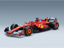 Maqueta de un Ferrari rojo con los logotipos de Shell y HP, presentada por Vroomi para coleccionistas.