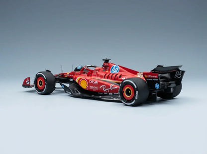 FERRARI - F1 SF-24 TEAM SCUDERIA FERRARI N. 16 VINCITORE DEL GP DI AUSTIN (USA) 2024 CHARLES LECLERC - CON VETRINA - ROSSO BIANCO NERO Vroomi Scale modellini