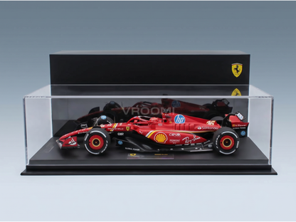 modellino in scala di una Ferrari F1 rossa modellino teca, con i loghi Shell, HP e Ray-Ban — Vroomi
