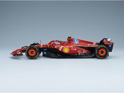 modellino in scala di una Ferrari F1 rossa modellino i loghi Shell e HP, presentato da Vroomi per i collezionisti.