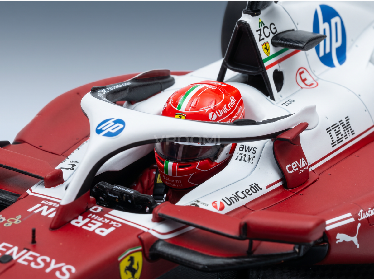 Voiture miniature Ferrari F1 SF-25 rouge et blanche avec décalcomanies HP, UniCredit et AWS détaillées, en vitrine, GP de Monza 2025
