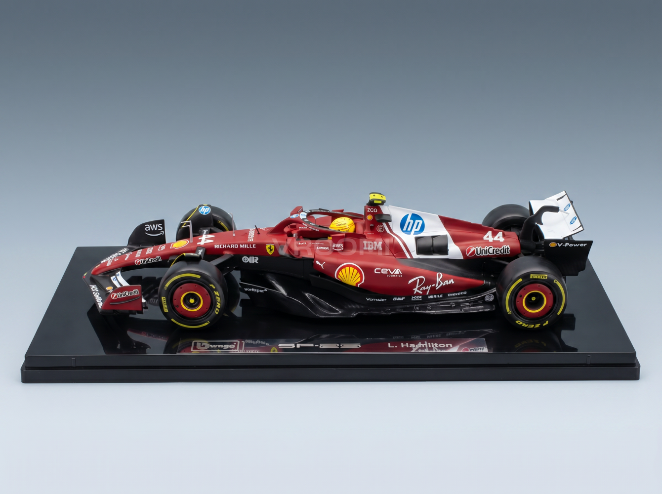 FERRARI - WITH SHOWCASE - F1 SF-25 TEAM SCUDERIA FERRARI HP N 44 SEASON 2025 LEWIS HAMILTON - RED Scale model car on Vroomi