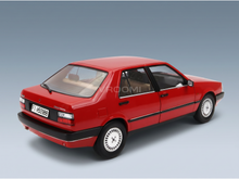 Rood Lancia Delta HF Integrale schaalmodel van Vroomi, met een gedetailleerde buitenkant en een klassiek ontwerp.