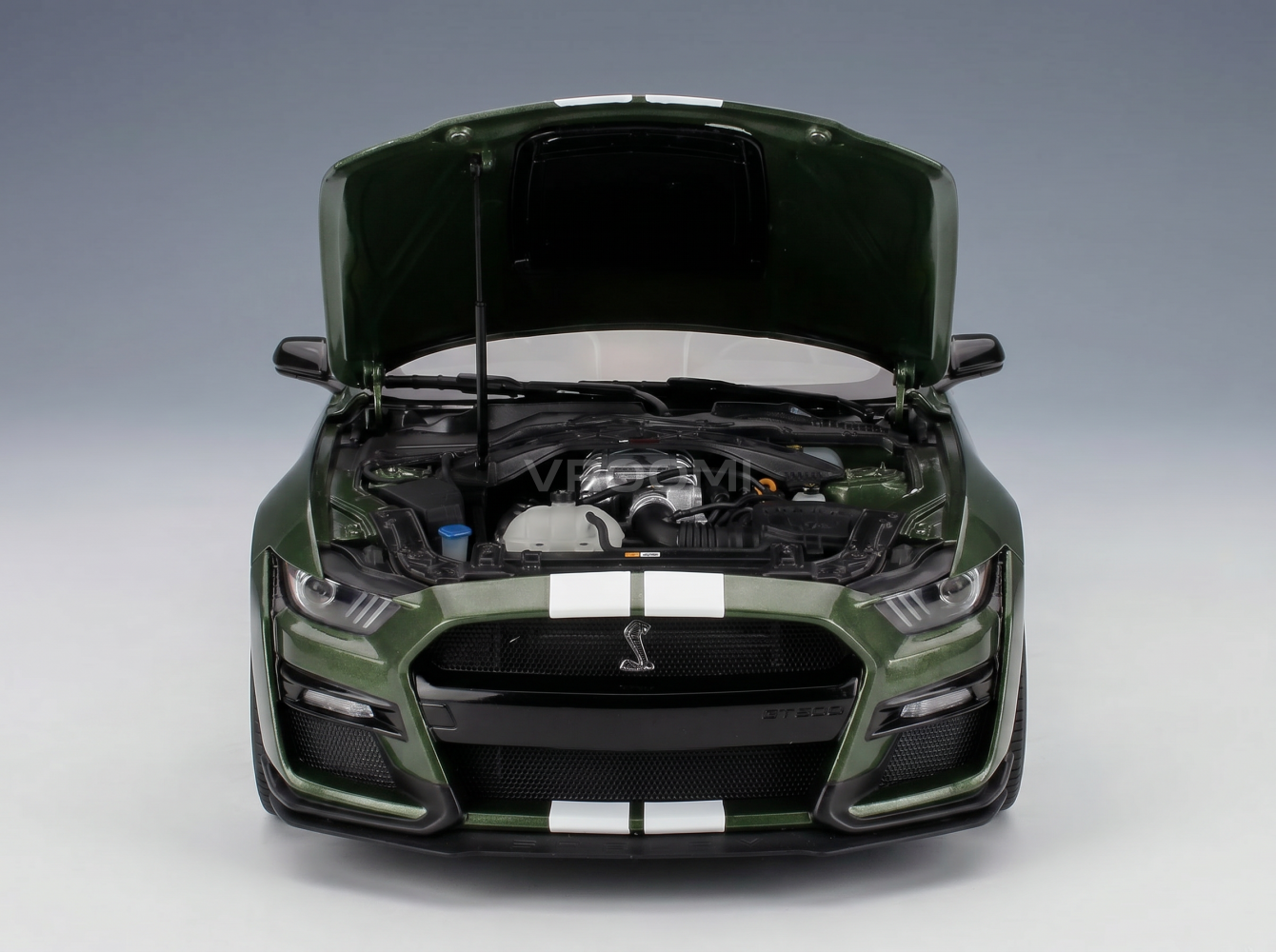 FORD EE. UU. - MUSTANG SHELBY GT500 COUPÉ 2023 - ERUPTION GREEN Maqueta de coche en Vroomi