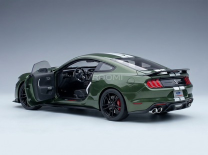FORD EE. UU. - MUSTANG SHELBY GT500 COUPÉ 2023 - ERUPTION GREEN Maqueta de coche en Vroomi