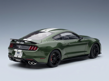 FORD EE. UU. - MUSTANG SHELBY GT500 COUPÉ 2023 - ERUPTION GREEN Maqueta de coche en Vroomi