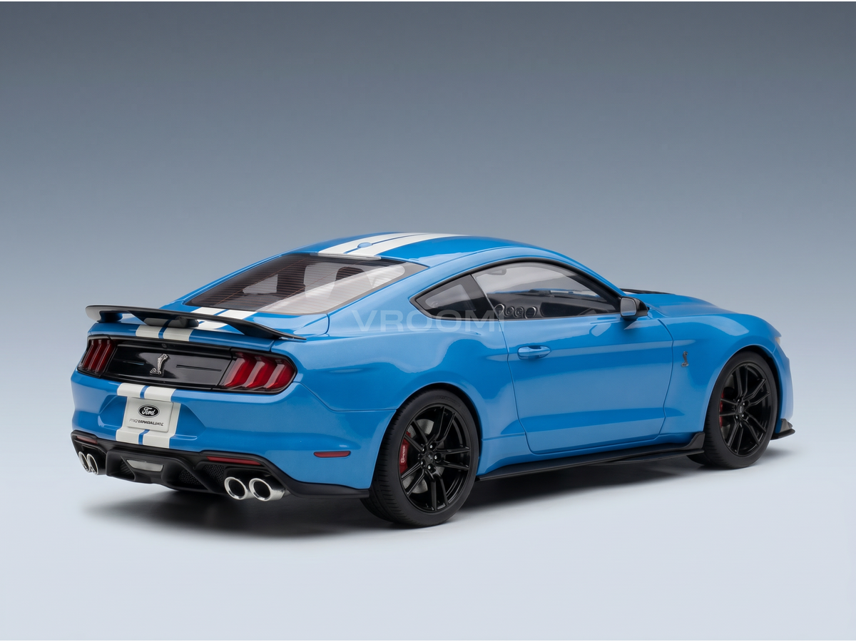 Ford Mustang Shelby GT500 Coupe 2023 Grabber Blue AUTOart 1:18 scale model - image 2