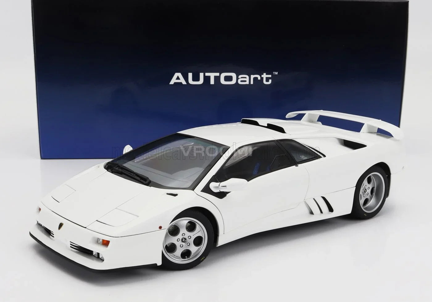 LAMBORGHINI - DIABLO SE30 JOTA 1995 - BLANCO IMPACT Maqueta de coche en Vroomi