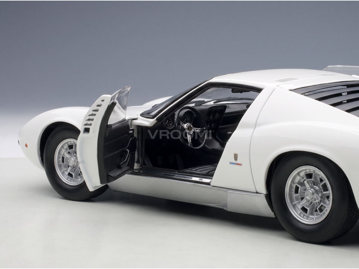 LAMBORGHINI - MIURA P400 1968 - BIANCO ARGENTO - AUTO DA STRADA