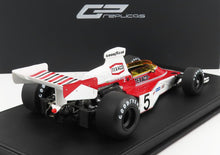 McLAREN - F1 M23 FORD TEXACO N 5 WINNER BELGIAN GP EMERSON FITTIPALDI 1974 WORLD CHAMPION - RED WHITE Scale model car on Vroomi
