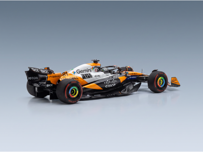 Voiture miniature McLaren F1 MCL39 orange chrome noir avec pneus arc-en-ciel, 5e GP des États-Unis 2025, Oscar Piastri