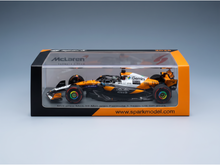 McLAREN - F1 MCL39 TEAM MCLAREN N 81 5th USA GP 2025 OSCAR PIASTRI - ORANGE CHROME BLACK - RACING CARS