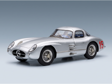 MERCEDES BENZ - 300 SLR UHLENHAUT COUPÉ N° 15 GP VAN ZWEDEN 1955 - ZILVER - RACEWAGENS