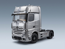 MERCEDES BENZ - ACTROS 2 1863 GIGASPACE 4x2 MIRRORCAM TRACTOR TRUCK 2-ASSI EDITION 3 2020 - Grigio modellino in scala modellino Vroomi