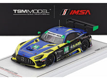 modellino in scala della Mercedes-AMG GT3 n. 80 blu e gialla di TSM Model, esposta con il marchio IMSA a Vroomi