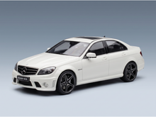 MERCEDES BENZ - C-CLASS C63 AMG 2007 - DIAMOND WHITE - ROAD CARS