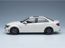 MERCEDES BENZ - C-CLASS C63 AMG 2007 - DIAMOND WHITE - ROAD CARS